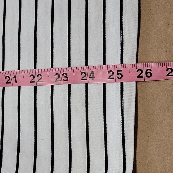 a new day Size XXL Black White Striped Long Sleeve Scoop Neck Shirt, EUC - Picture 9 of 11